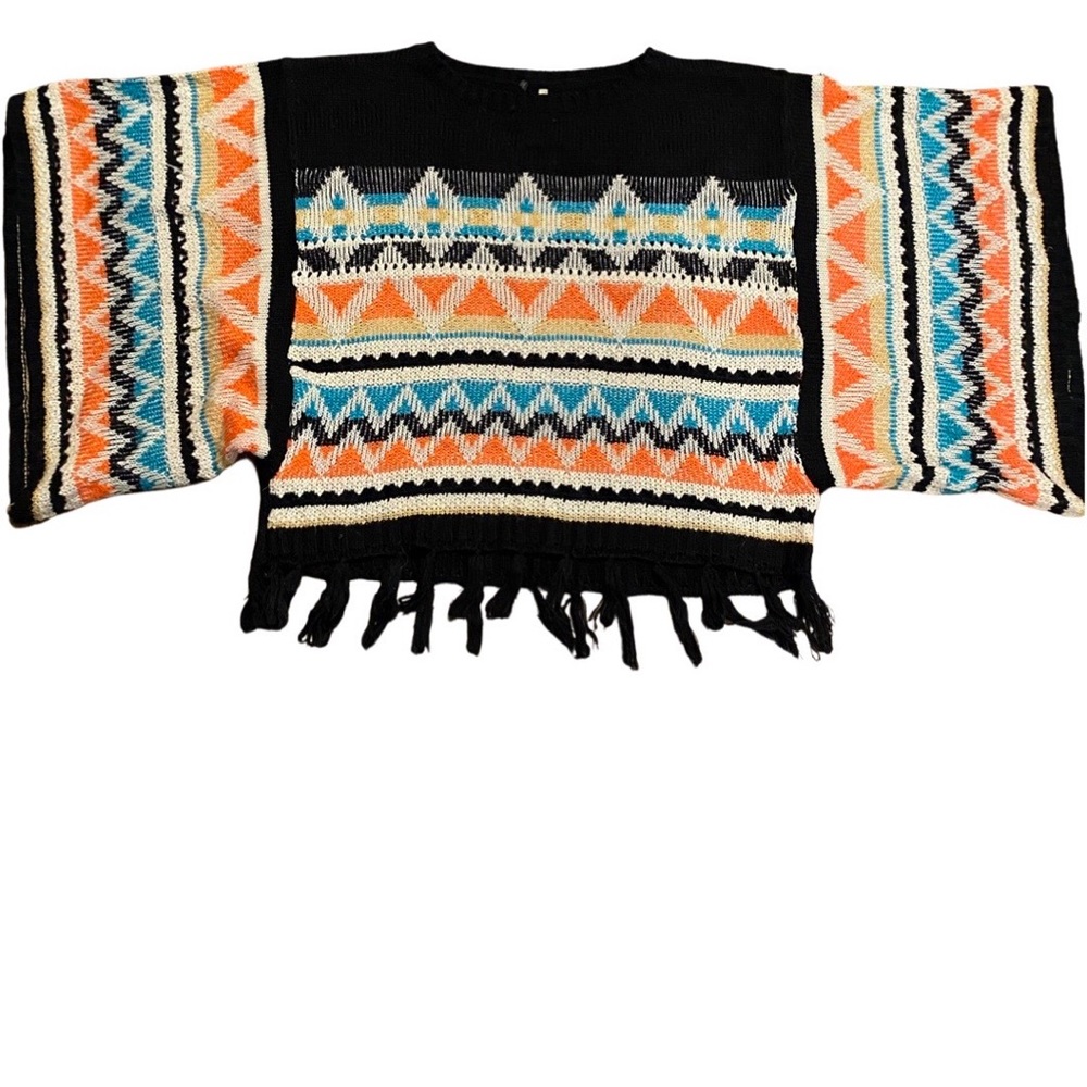 Elan xl sweater fringe hem with navy multi color drop shoulder sleeves 26”L 25”W